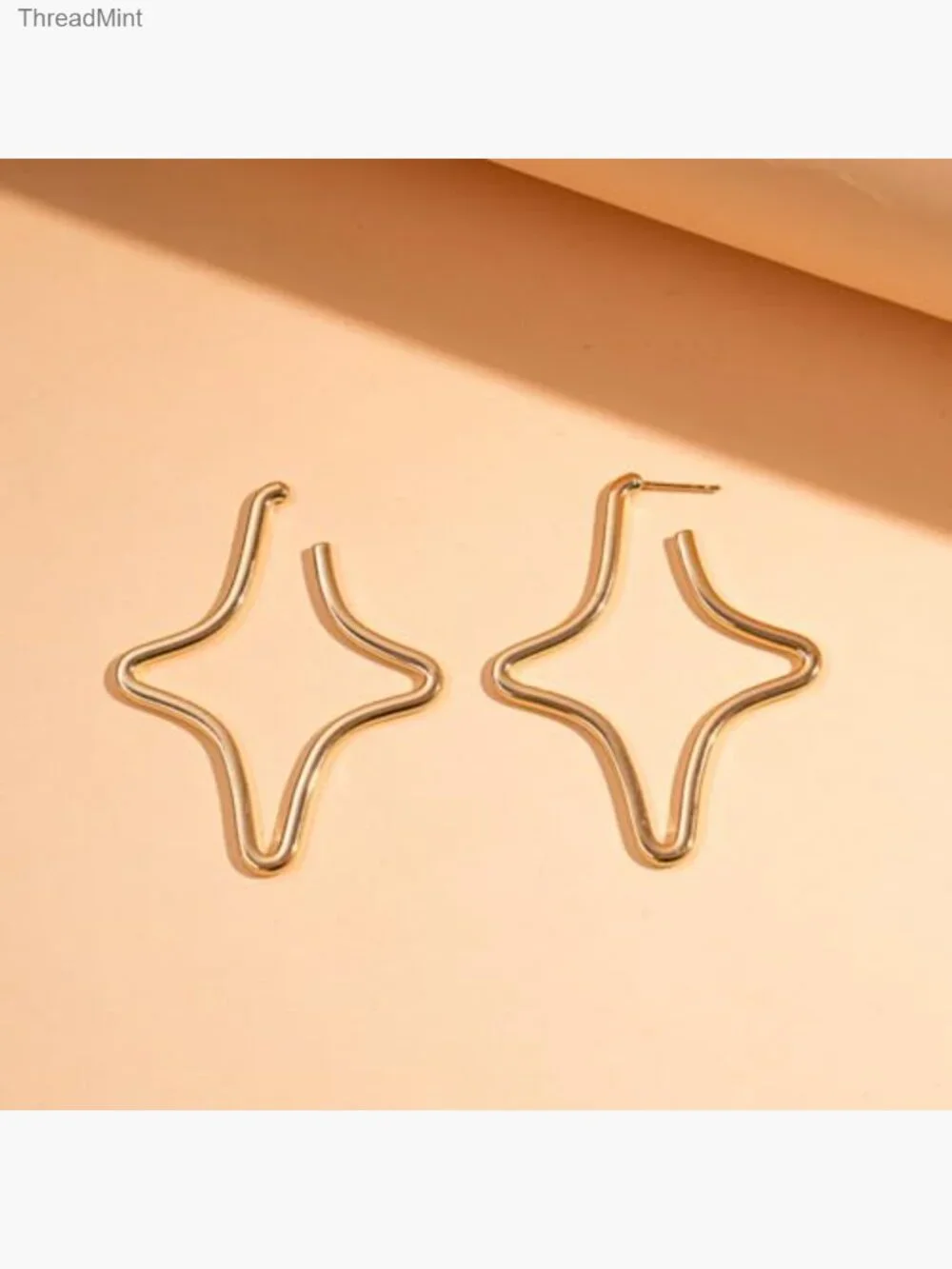 Silver Hollow Star Hoop Earrings Statement Lightweight Alloy Trendy Jewelry - Picture 5 of 7